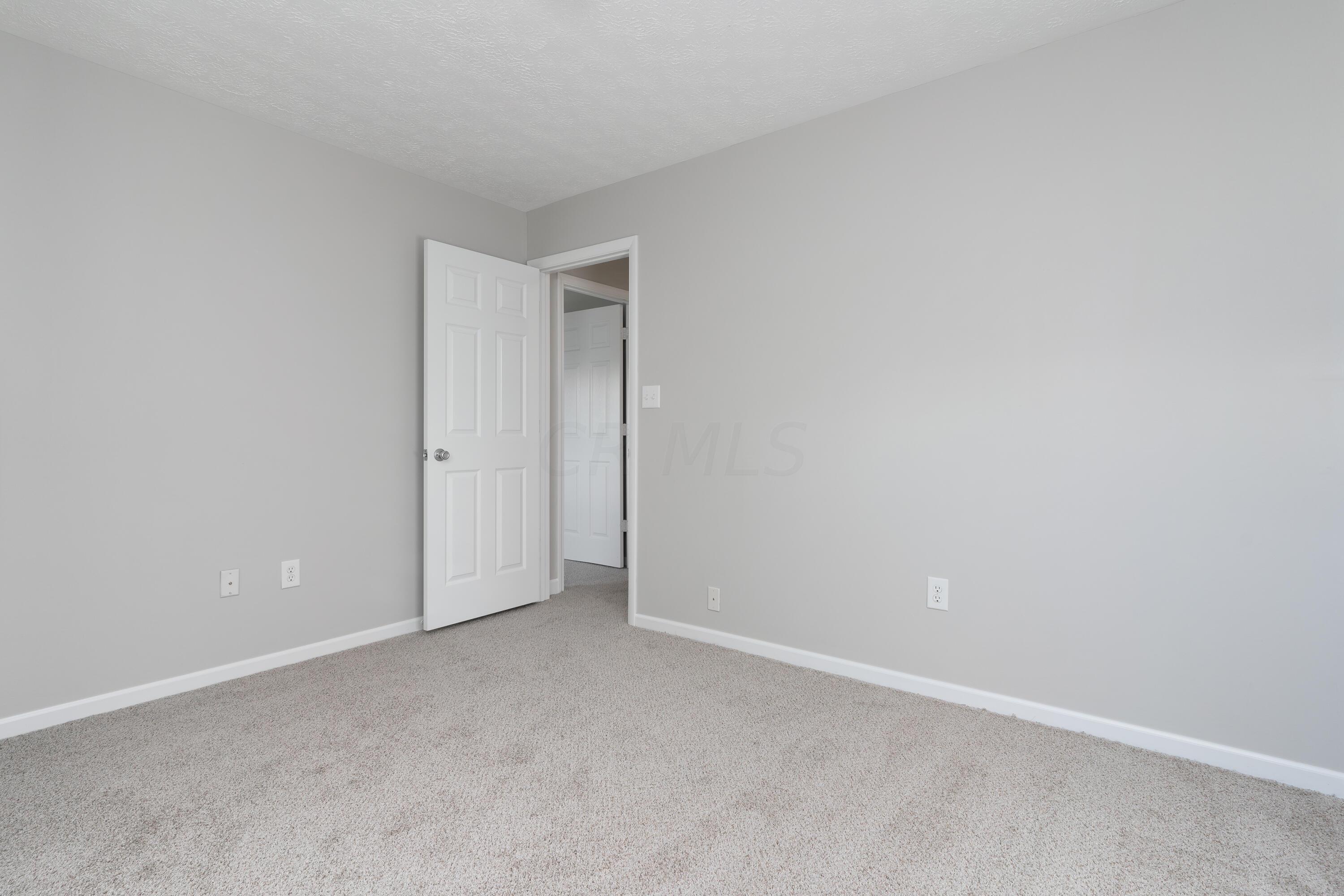 255 Broken Arrow Road Columbus, OH 43230 - Photo 27 of 40 Bedroom 3
