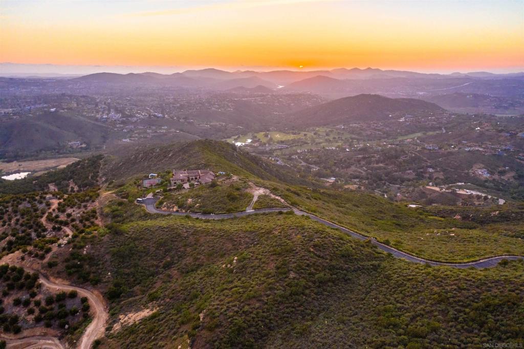 18035 Sunset Point Poway, CA 92064 - Photo 23 of 62