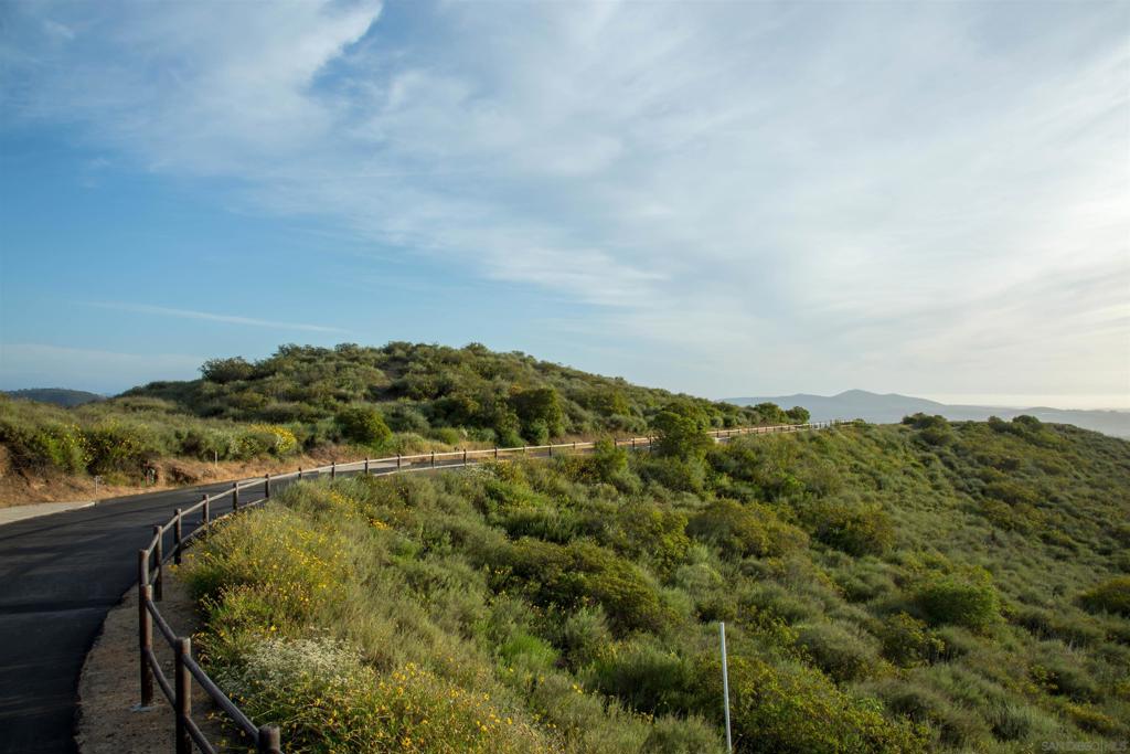 18035 Sunset Point Poway, CA 92064 - Photo 40 of 62