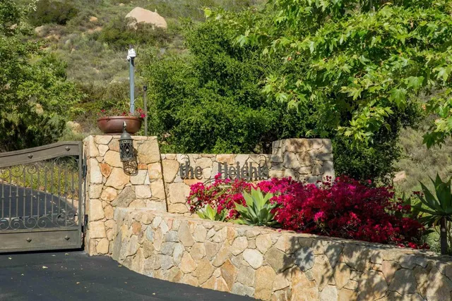 $875,000 | 18035 Sunset Point, Poway, CA 92064
