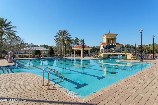 a view of an outdoor space