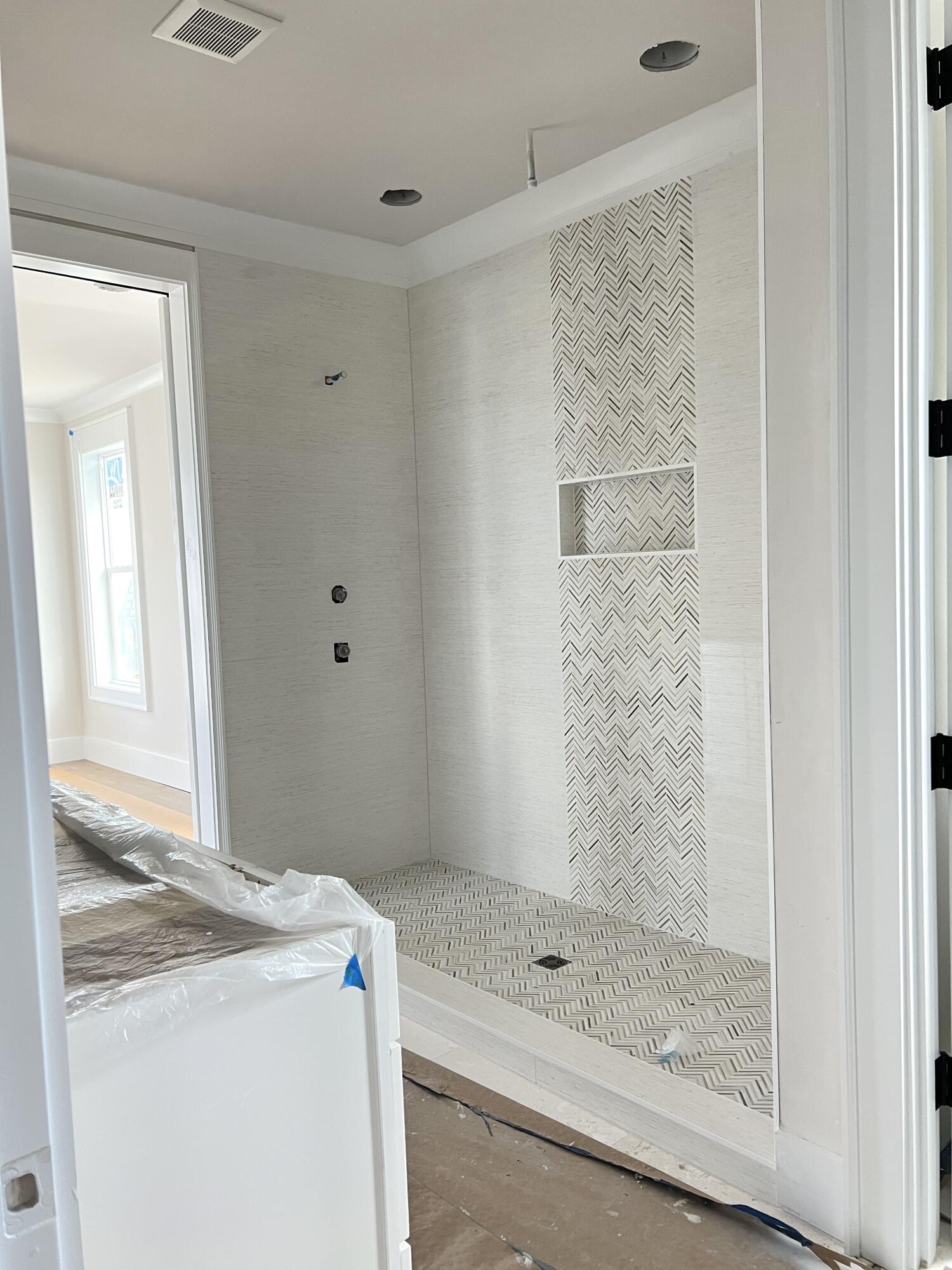 40 Sand Flea Dr Inlet Beach Inlet Beach, FL 32461 - Photo 32 of 37 a bathroom with a tub sink and shower