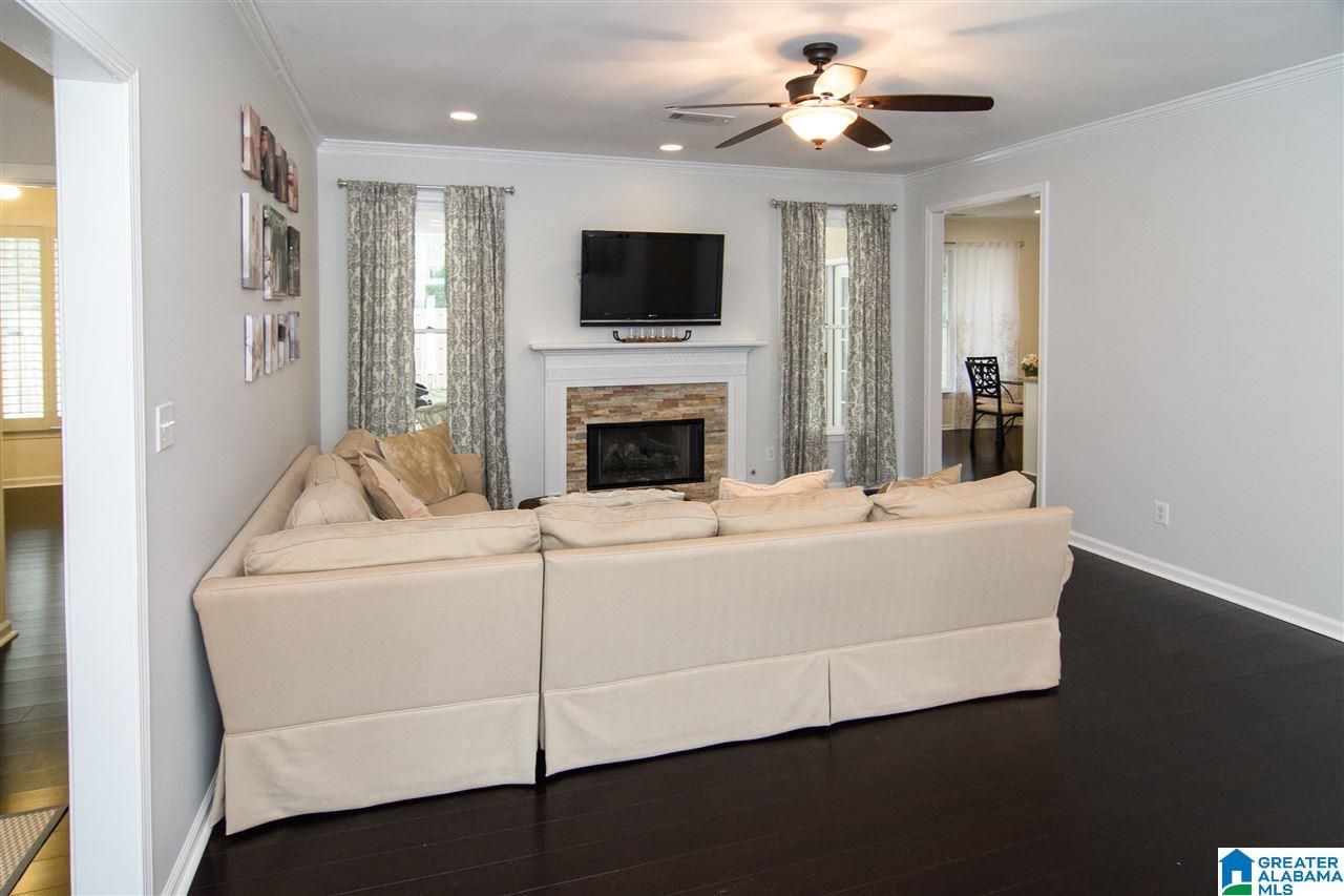 449 Eaton Road Hoover, AL 35242 - Photo 10 of 36