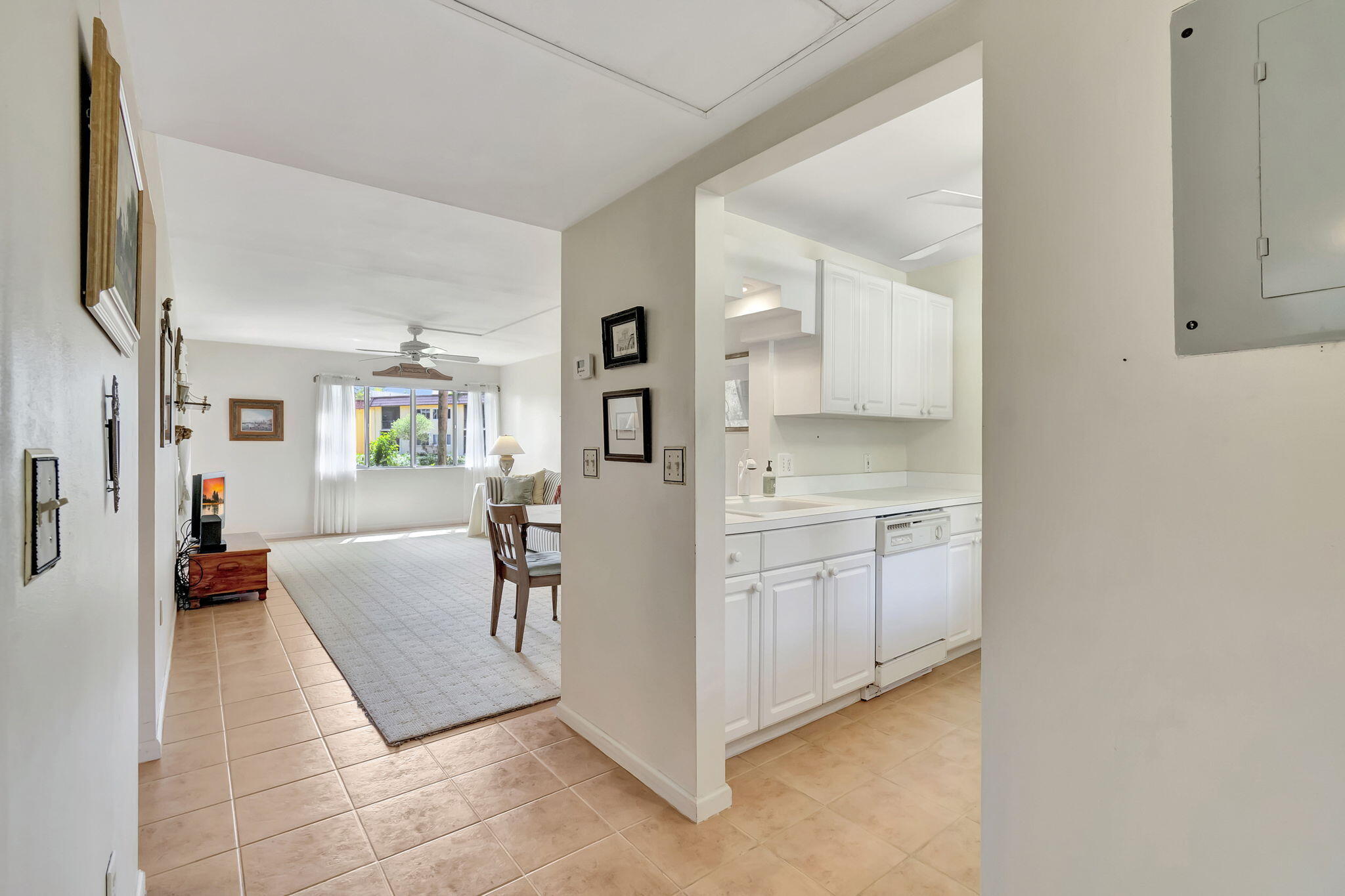 836 Southwest 9th St Circle, Unit 103 Boca Raton, FL 33486 - Photo 29 of 54 Entrance