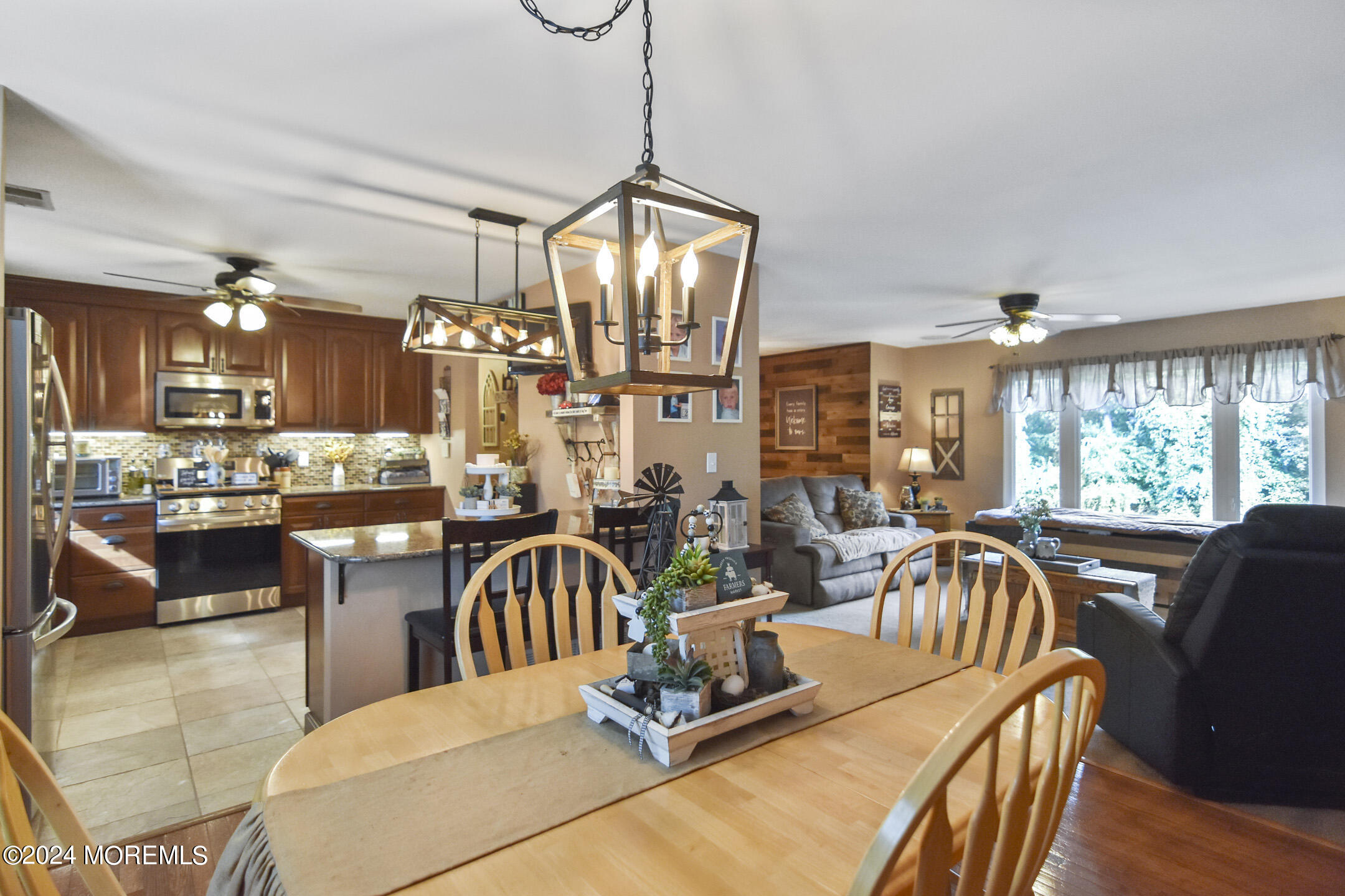 122 Moses Milch Drive Howell, NJ 07731 - Photo 11 of 45 7dde2993-4a7a-49f5-b12d-eed5c6461637-1_a