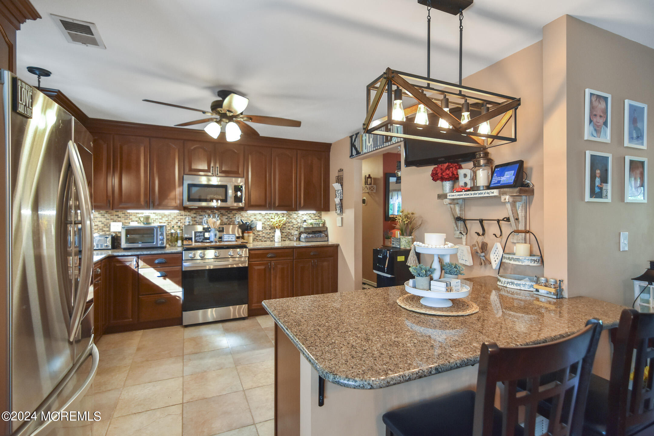 122 Moses Milch Drive Howell, NJ 07731 - Photo 13 of 45 7dde2993-4a7a-49f5-b12d-eed5c6461637-1_a