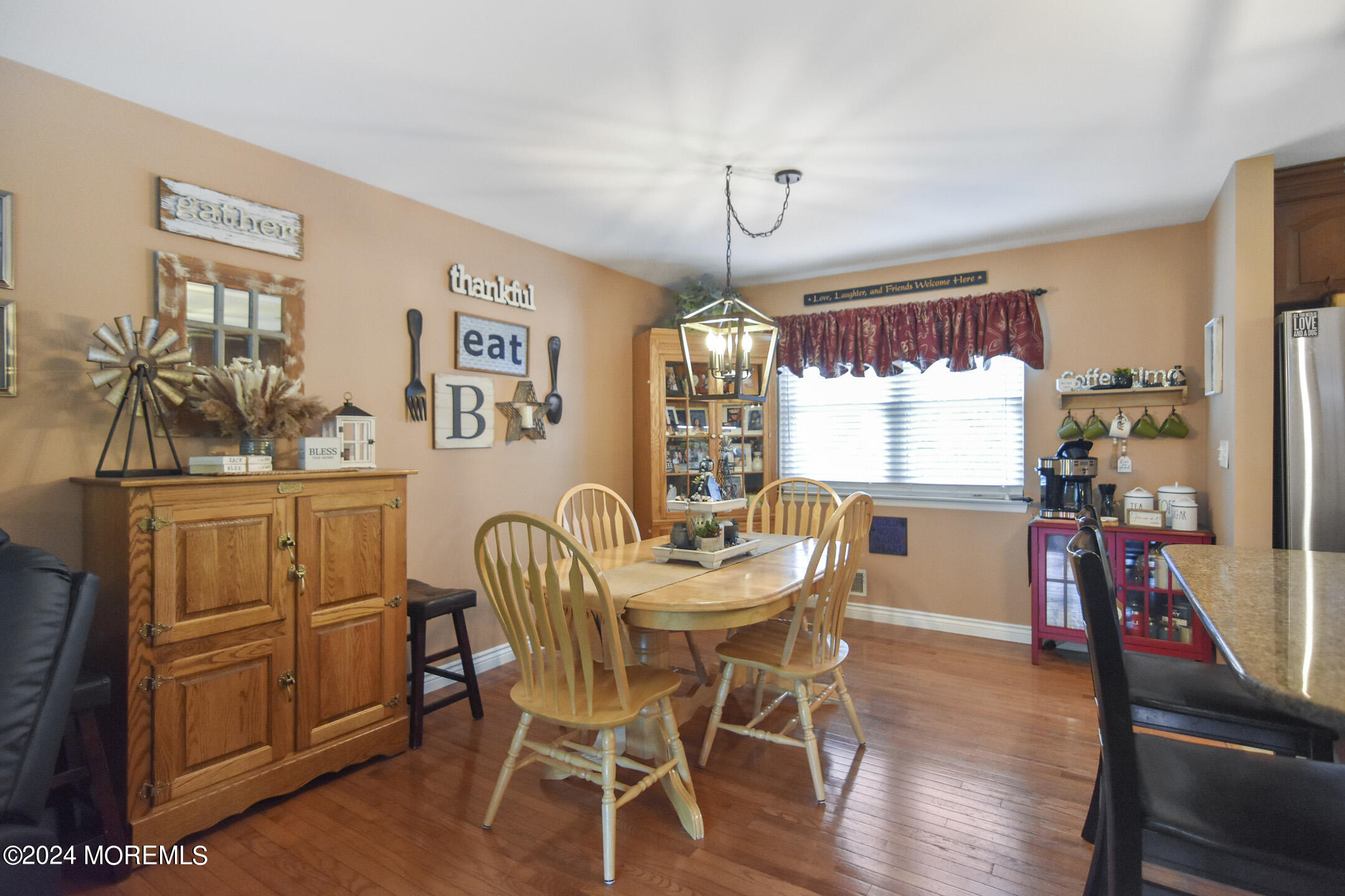 122 Moses Milch Drive Howell, NJ 07731 - Photo 9 of 45 7dde2993-4a7a-49f5-b12d-eed5c6461637-1_a