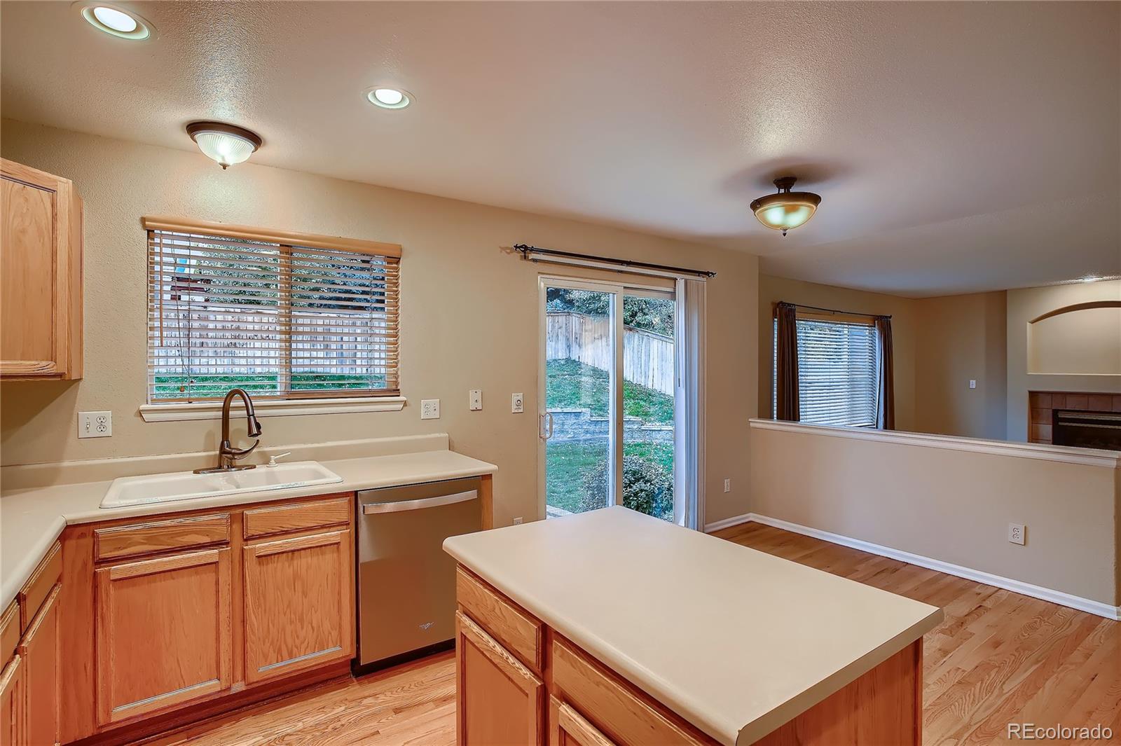 9935 Apollo Bay Way Highlands Ranch, CO 80130 - Photo 8 of 33 Gallery Image 8