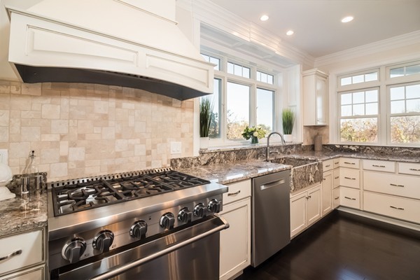124 Mann Hill Road Scituate, MA 02066 - Photo 7 of 26