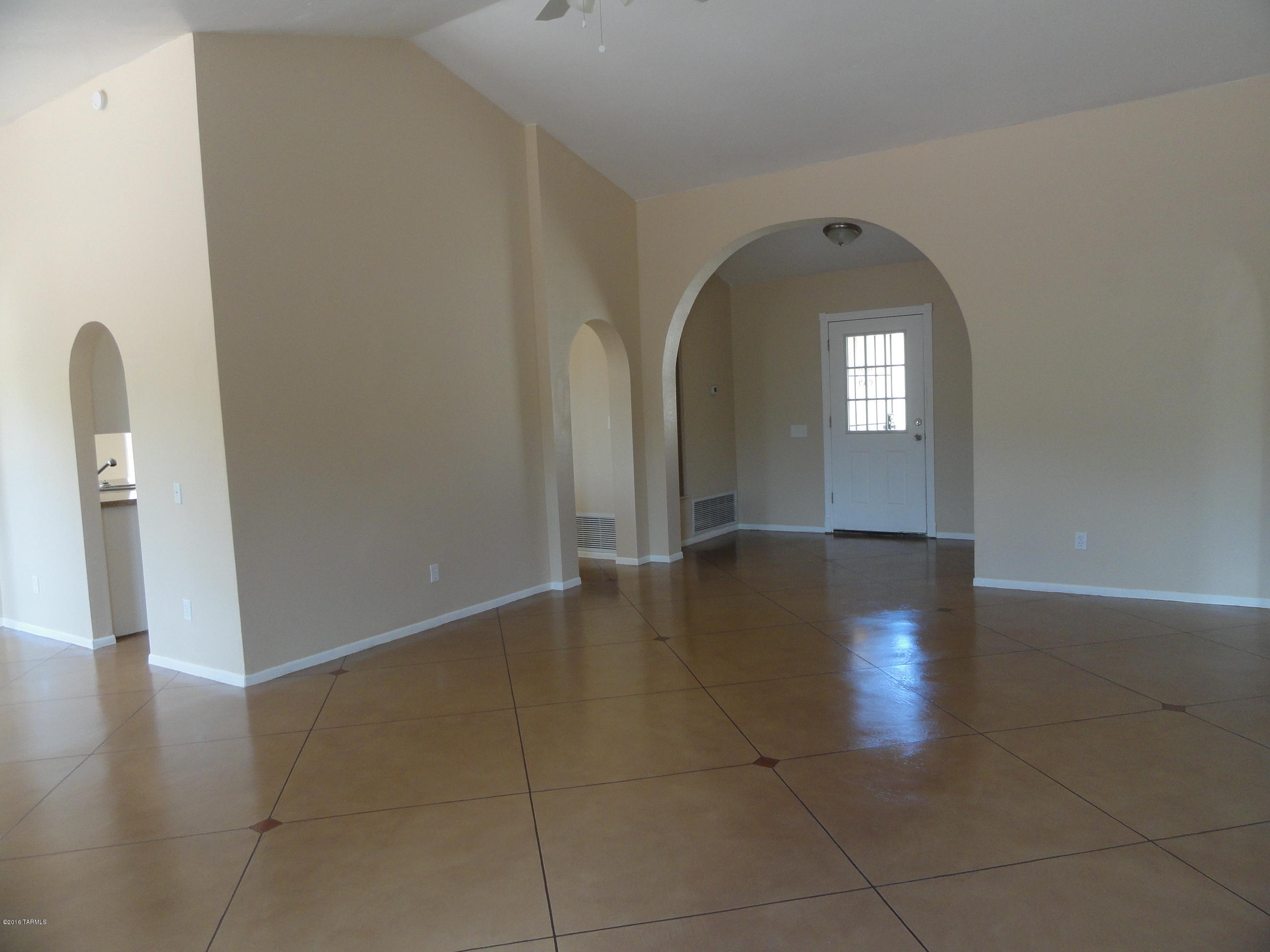 4525 South Chatam Ridge Tucson, AZ 85730 - Photo 3 of 19 Gallery Image 3