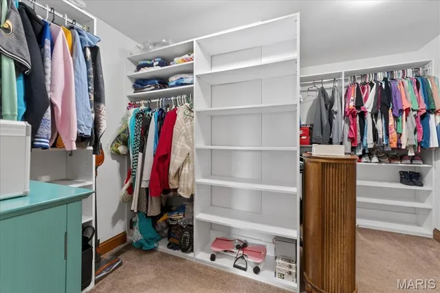 $379,000 | 1985 Heritage Farms Drive, Pacific, MO 63069