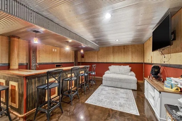 $379,000 | 1985 Heritage Farms Drive, Pacific, MO 63069