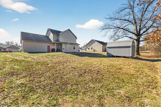 $379,000 | 1985 Heritage Farms Drive, Pacific, MO 63069