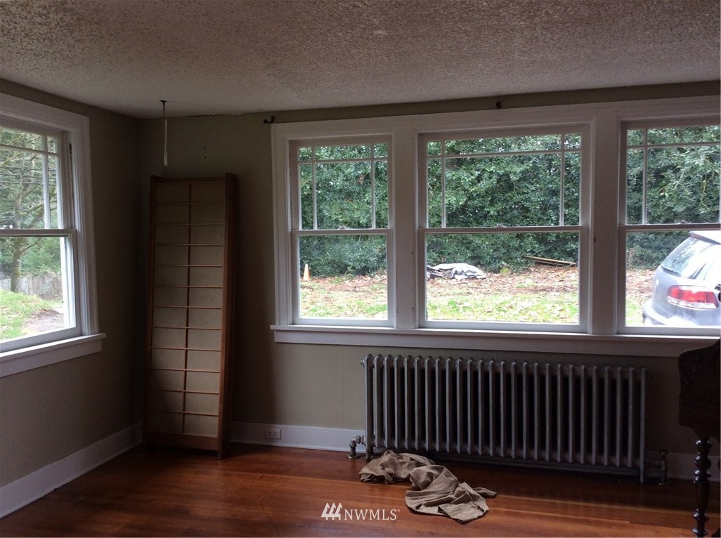23819 Meridian Avenue South Bothell, WA 98021 - Photo 4 of 25