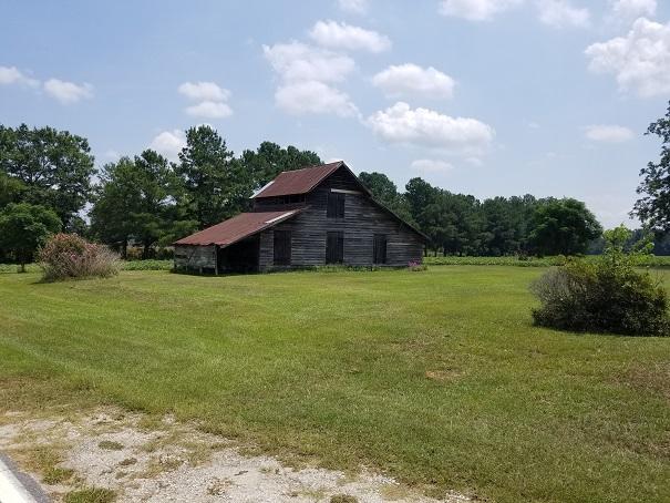 2407 4 Holes Road Orangeburg, SC 29115 - Photo 27 of 27 Barn