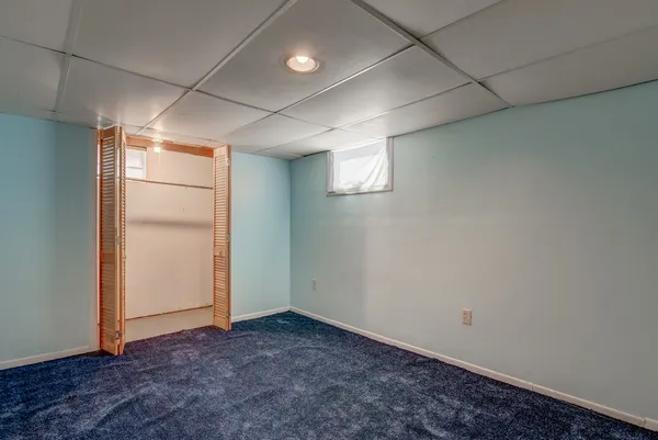 $215,800 | 827 East 160th Place, South Holland, IL 60473