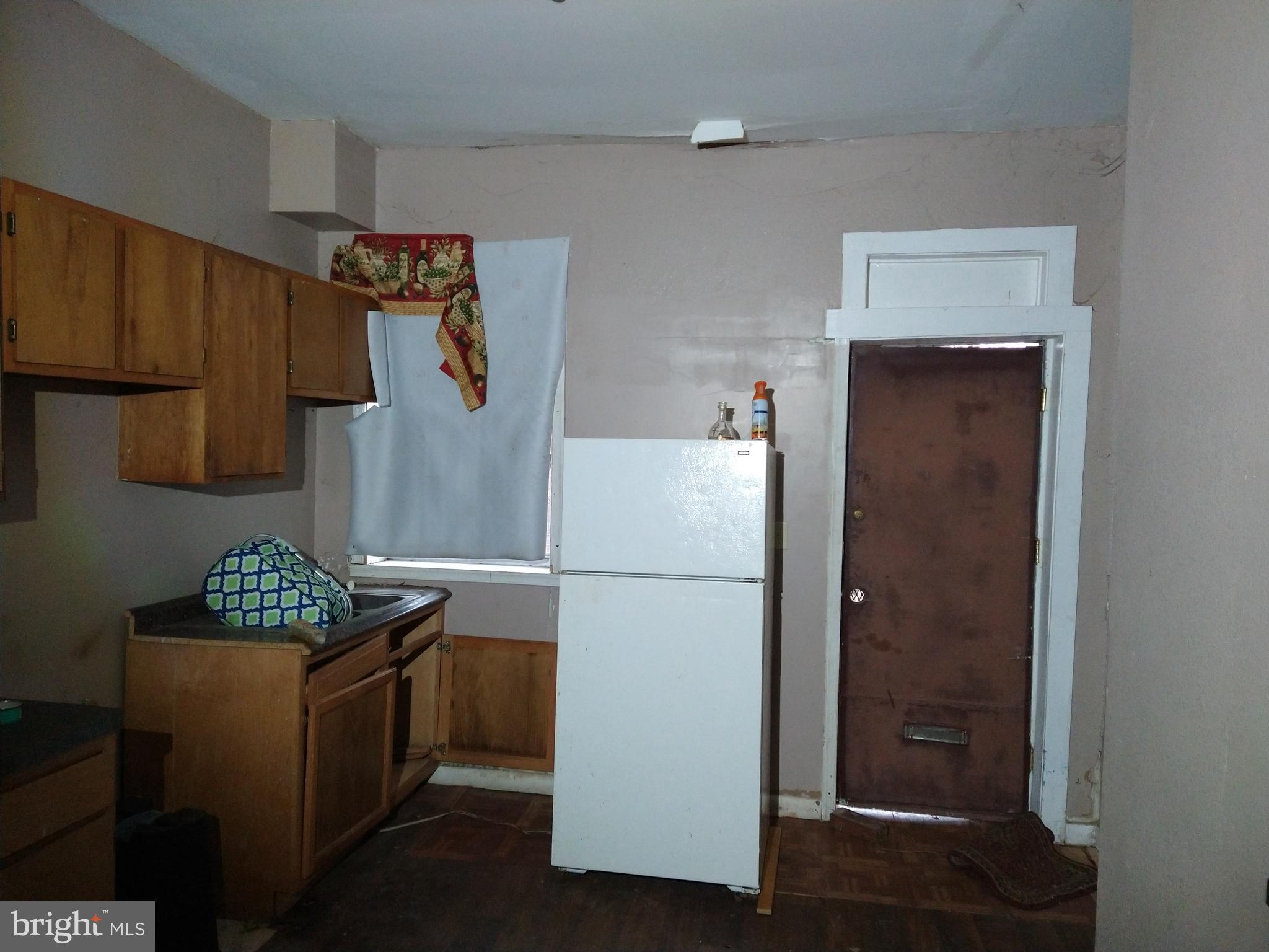 2225 West Baltimore Street Baltimore, MD 21223 - Photo 3 of 8