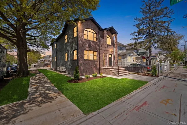 $1,429,000 | 167-01 116th Avenue | St. Albans