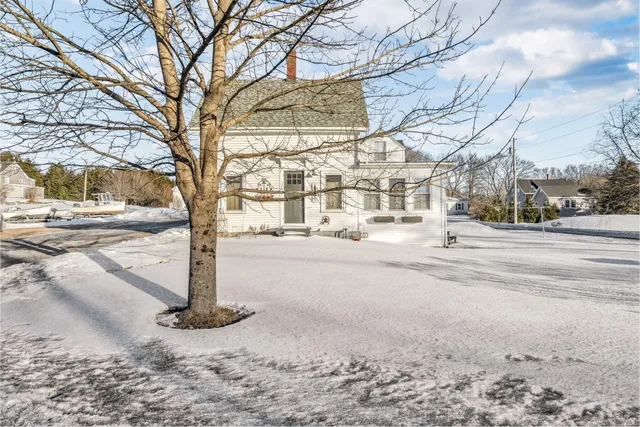 $389,000 | 672 Spruce Head Road, South Thomaston, ME 04858