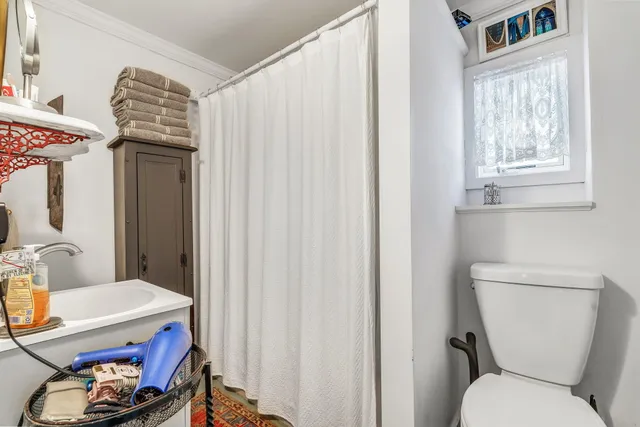 $389,000 | 672 Spruce Head Road, South Thomaston, ME 04858