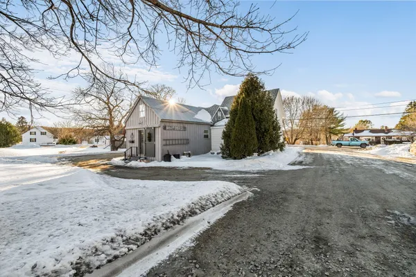 $389,000 | 672 Spruce Head Road, South Thomaston, ME 04858