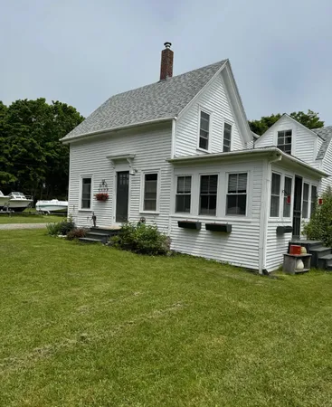 $389,000 | 672 Spruce Head Road, South Thomaston, ME 04858