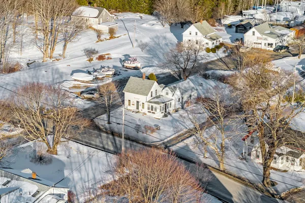 $389,000 | 672 Spruce Head Road, South Thomaston, ME 04858