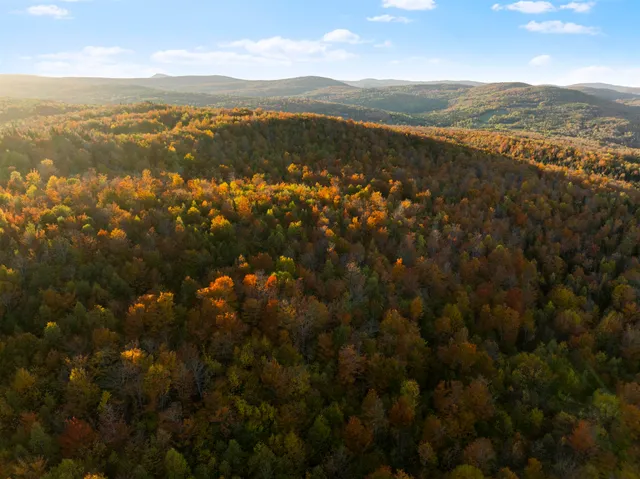 $549,900 | - Kemp Hill Road, Canaan, VT 05903