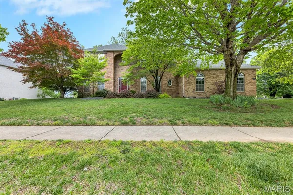 $480,000 | 1145 Stonewolf Trail, Fairview Heights, IL 62208