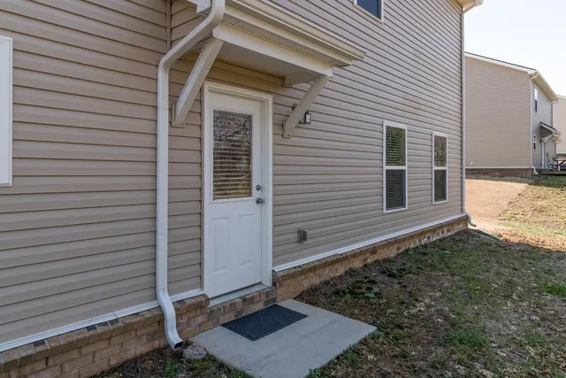 $2,000 | 2225 Bee Hive Drive, Columbia, TN 38401