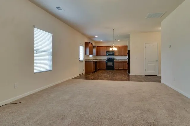 $2,000 | 2225 Bee Hive Drive, Columbia, TN 38401