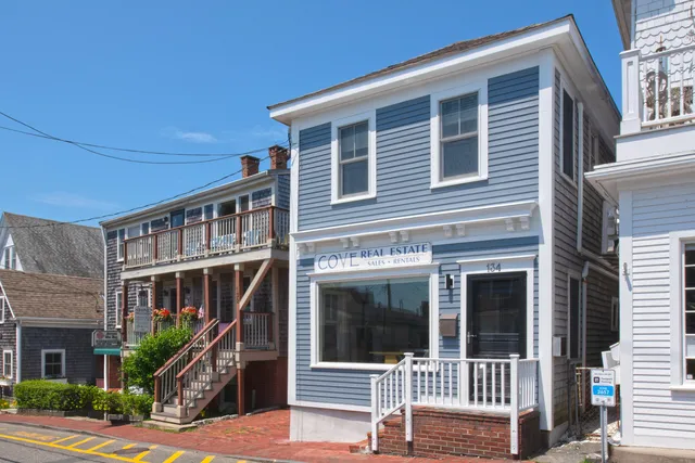 $2,850,000 | 134 Commercial Street, Provincetown, MA 02657