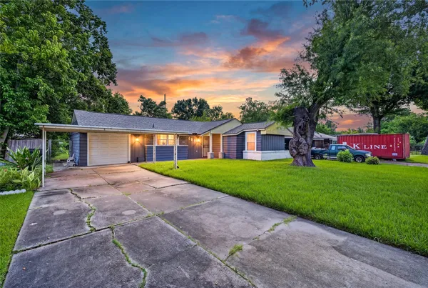 $190,000 | 6039 Willow Glen Drive, Houston, TX 77033