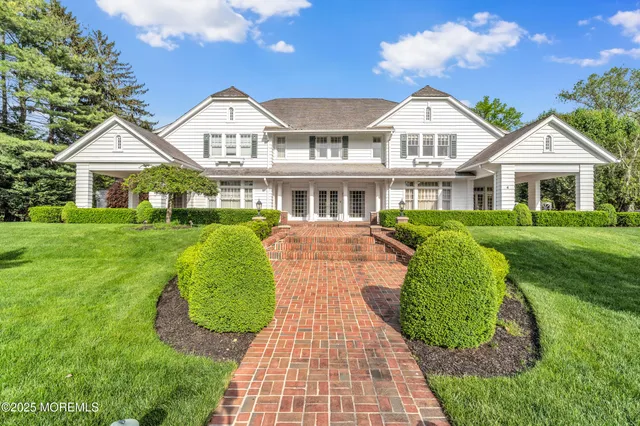 $4,450,000 | 4 Milwin Court, West Allenhurst, NJ 07711