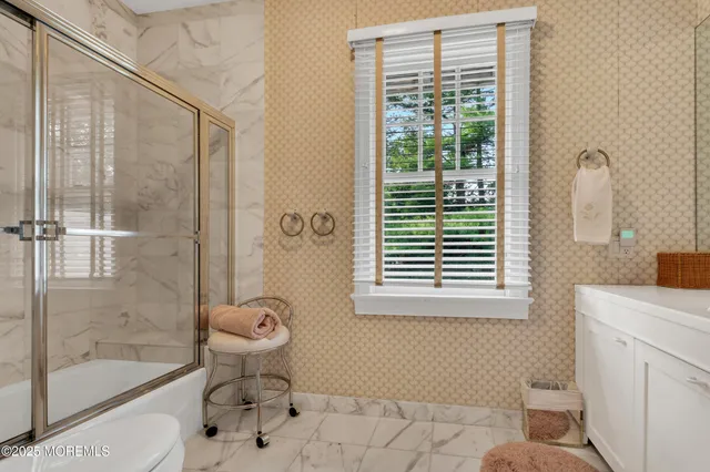 $4,450,000 | 4 Milwin Court, West Allenhurst, NJ 07711