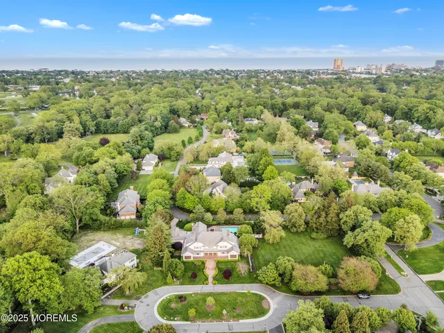 $4,450,000 | 4 Milwin Court, West Allenhurst, NJ 07711