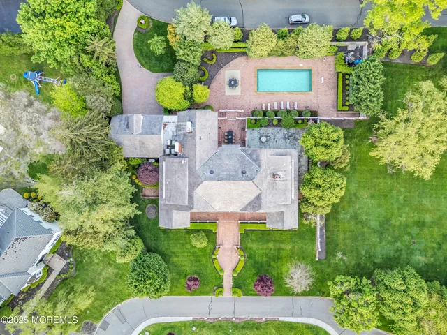 $4,450,000 | 4 Milwin Court, West Allenhurst, NJ 07711