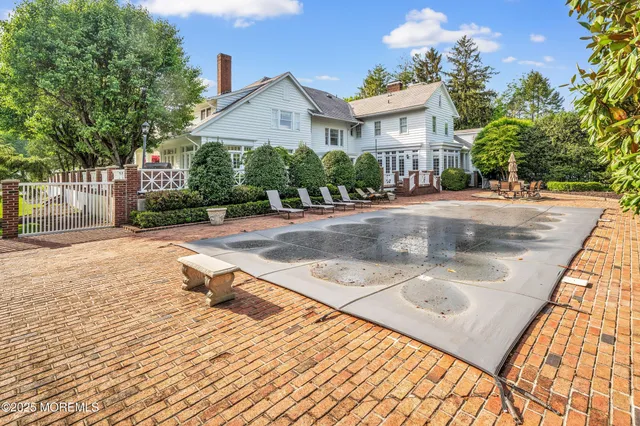 $4,450,000 | 4 Milwin Court, West Allenhurst, NJ 07711