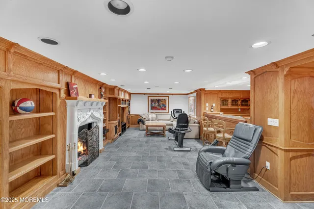 $4,450,000 | 4 Milwin Court, West Allenhurst, NJ 07711