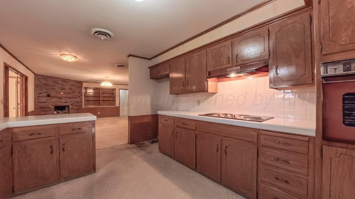 6907 Calumet Road Amarillo, TX 79106 - Photo 15 of 23 Kitchen