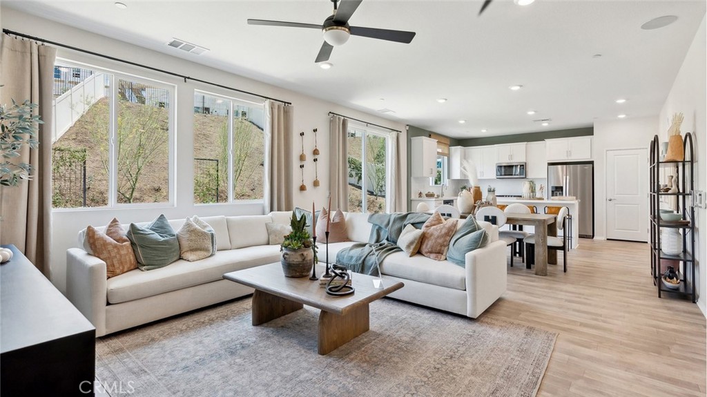 11452 Forge Road Corona, CA 92883 - Photo 4 of 25