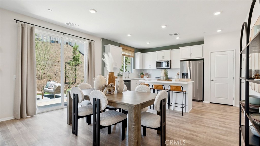 11452 Forge Road Corona, CA 92883 - Photo 5 of 25