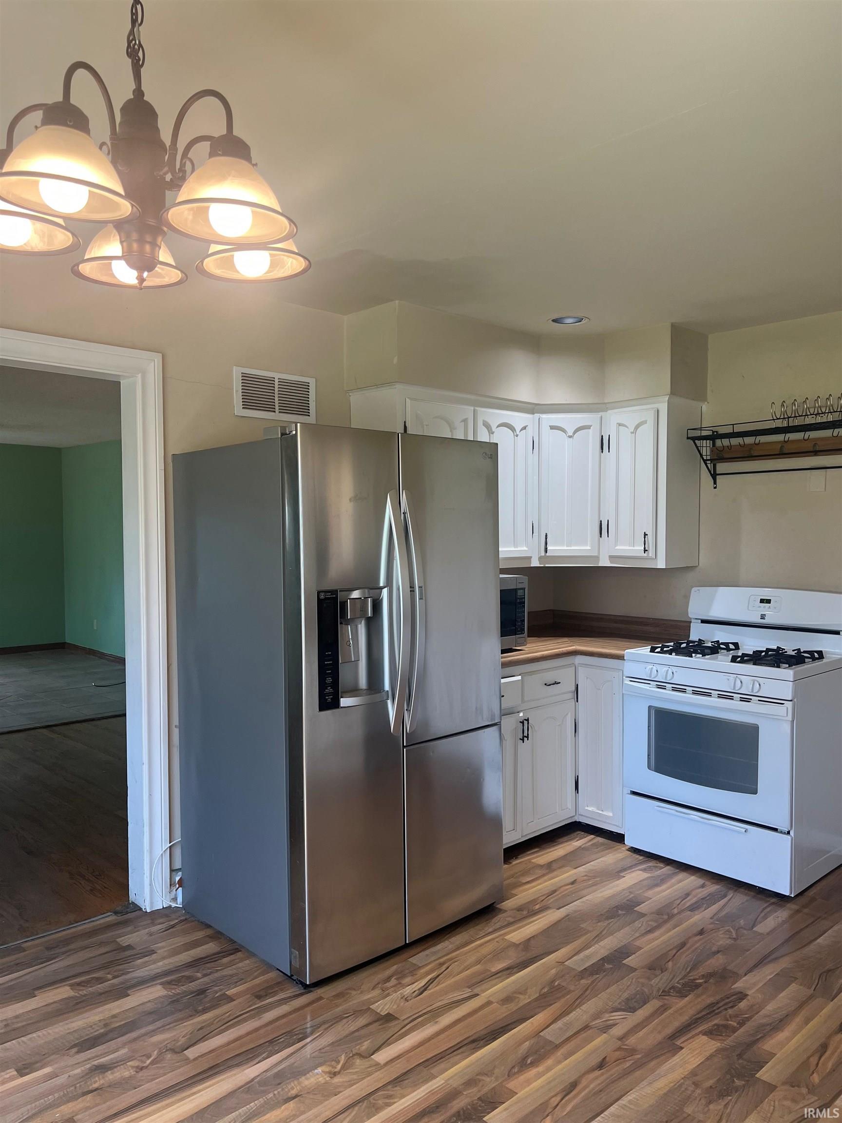 505 Stratton Road Fort Wayne, IN 46825 - Photo 6 of 33 Gallery Image 6