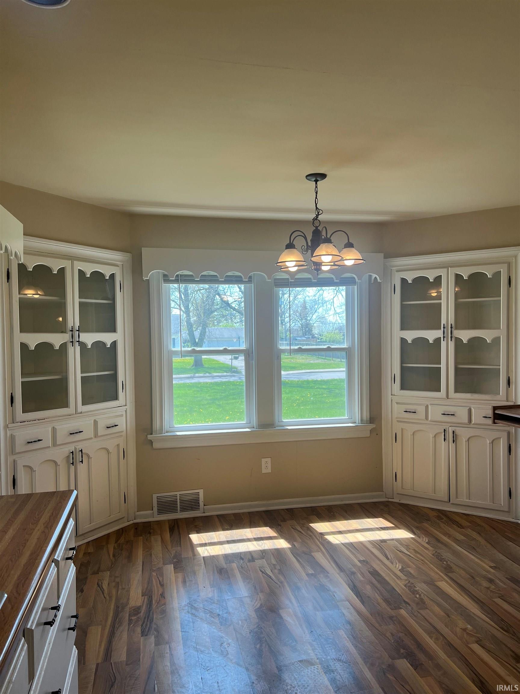 505 Stratton Road Fort Wayne, IN 46825 - Photo 8 of 33 Gallery Image 8