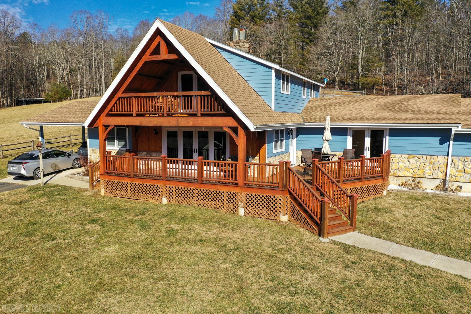 618 Cardinal Road Galax, VA 24333 - Photo 30 of 42 Gallery Image 30