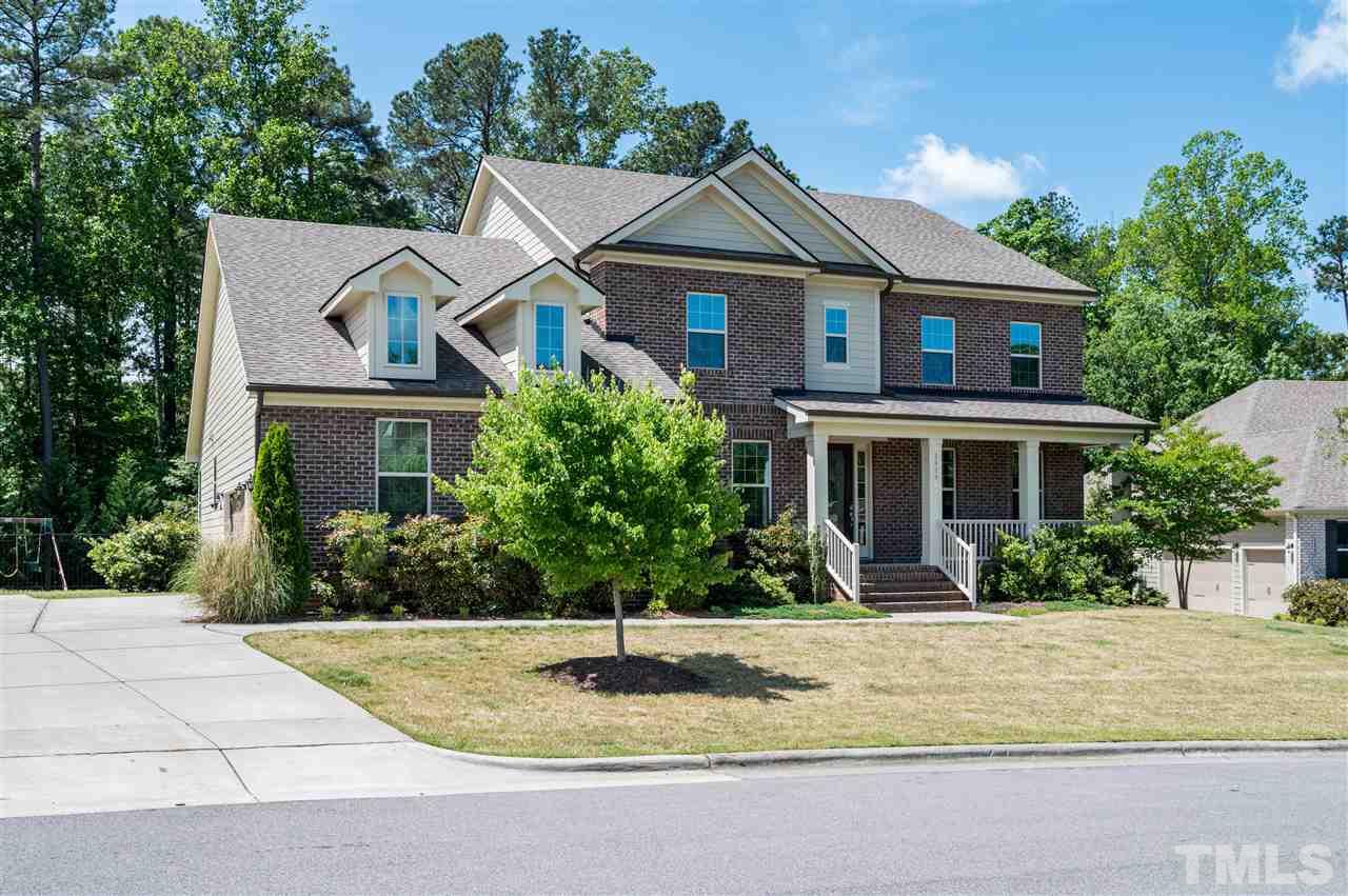 2429 Trenton Park Lane Raleigh, NC 27607 - Photo 2 of 26