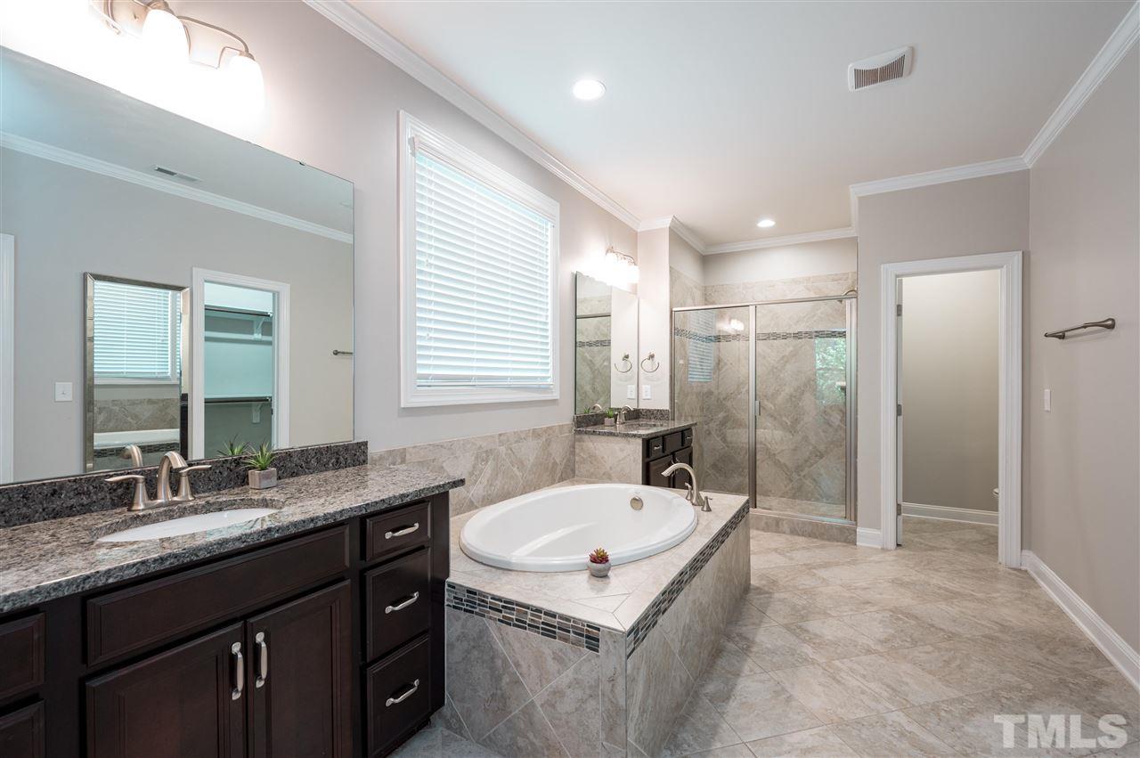 2429 Trenton Park Lane Raleigh, NC 27607 - Photo 14 of 26