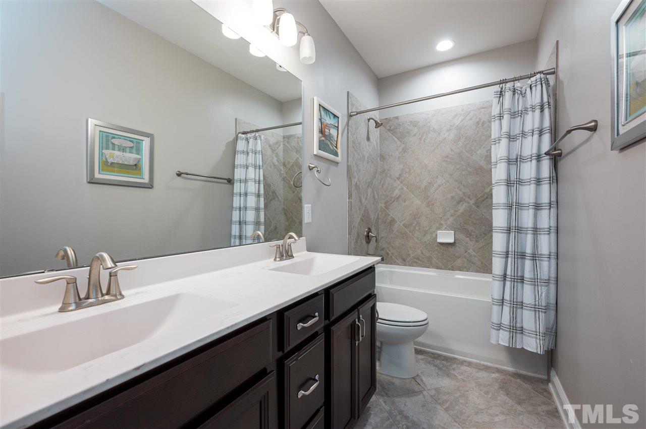 2429 Trenton Park Lane Raleigh, NC 27607 - Photo 19 of 26