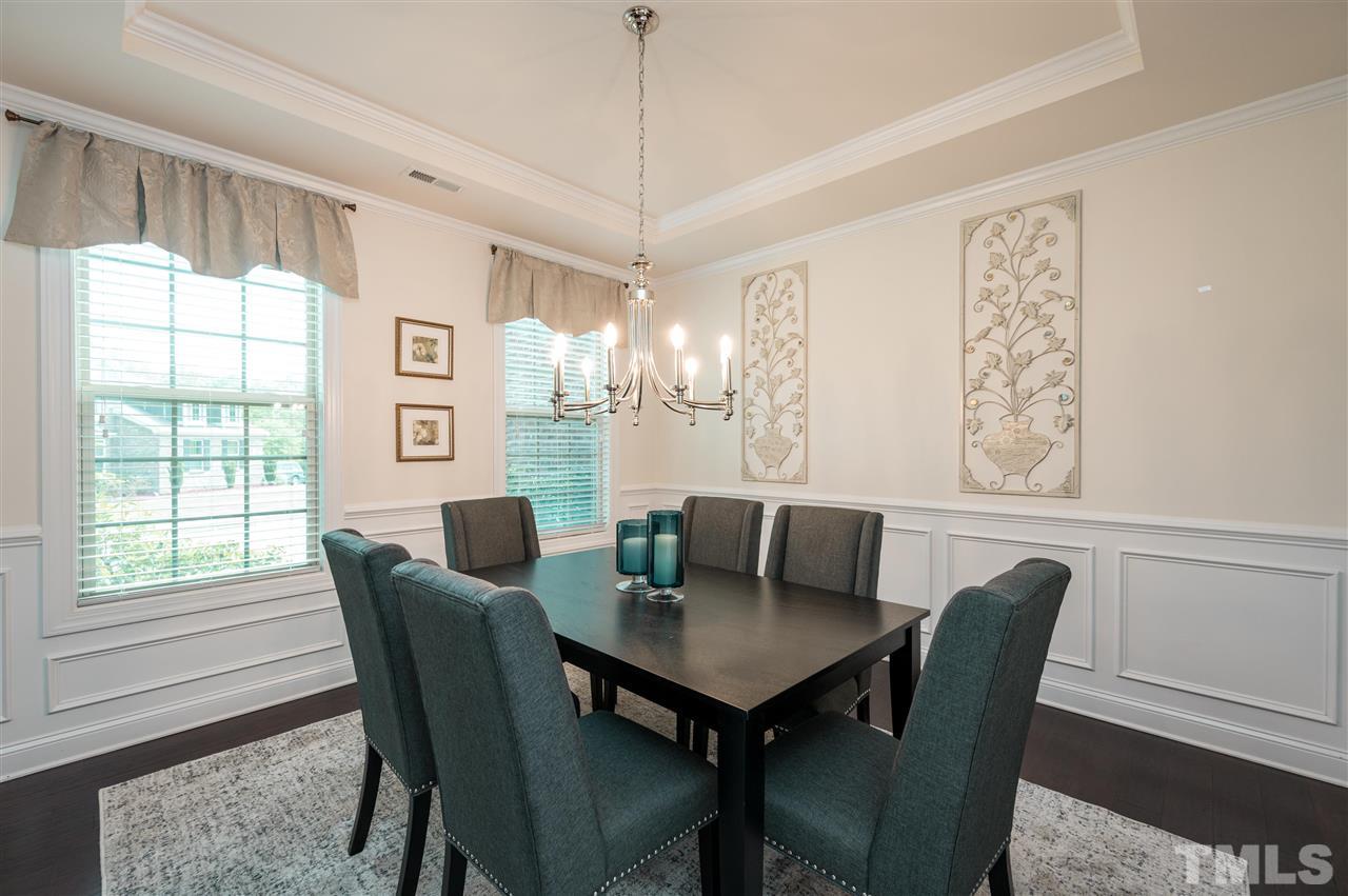 2429 Trenton Park Lane Raleigh, NC 27607 - Photo 5 of 26