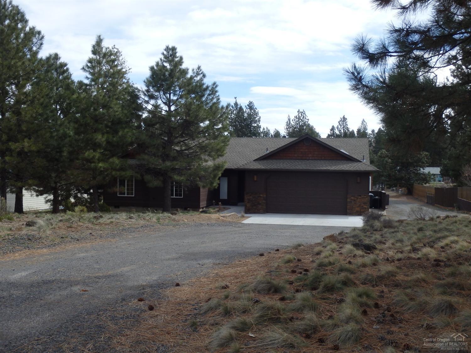 19619 Apache Road Bend, OR 97702 - Photo 1 of 25 Primary Photo